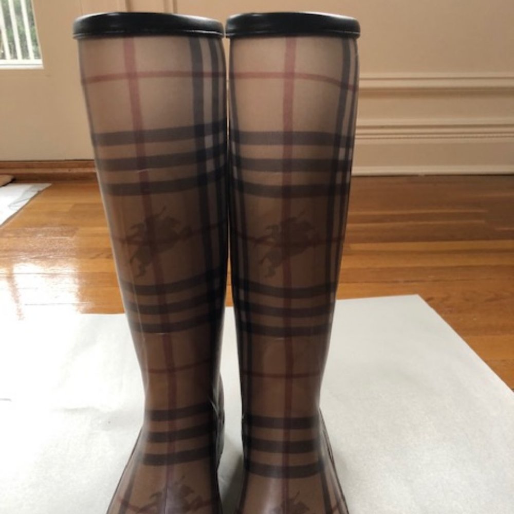 Burberry Rainboots - Size 37 - Picture 8 of 12